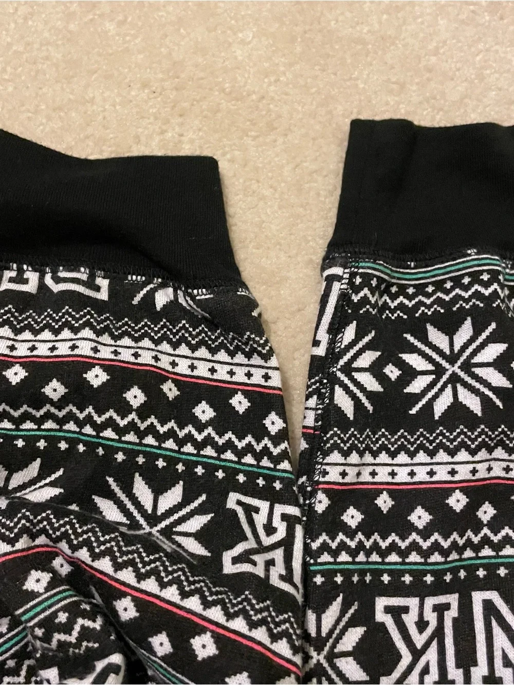 VS. PINK holiday fair isle onsie with Sherpa hood X-small EUC